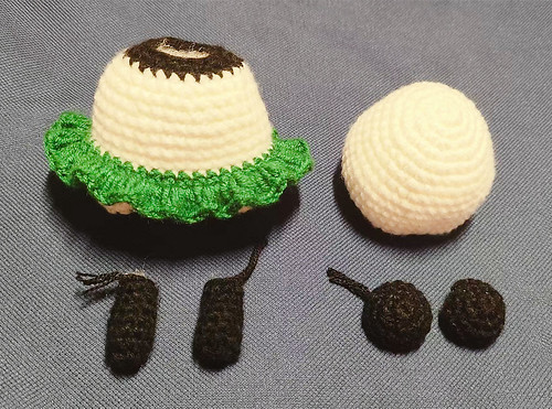 panda in dress head