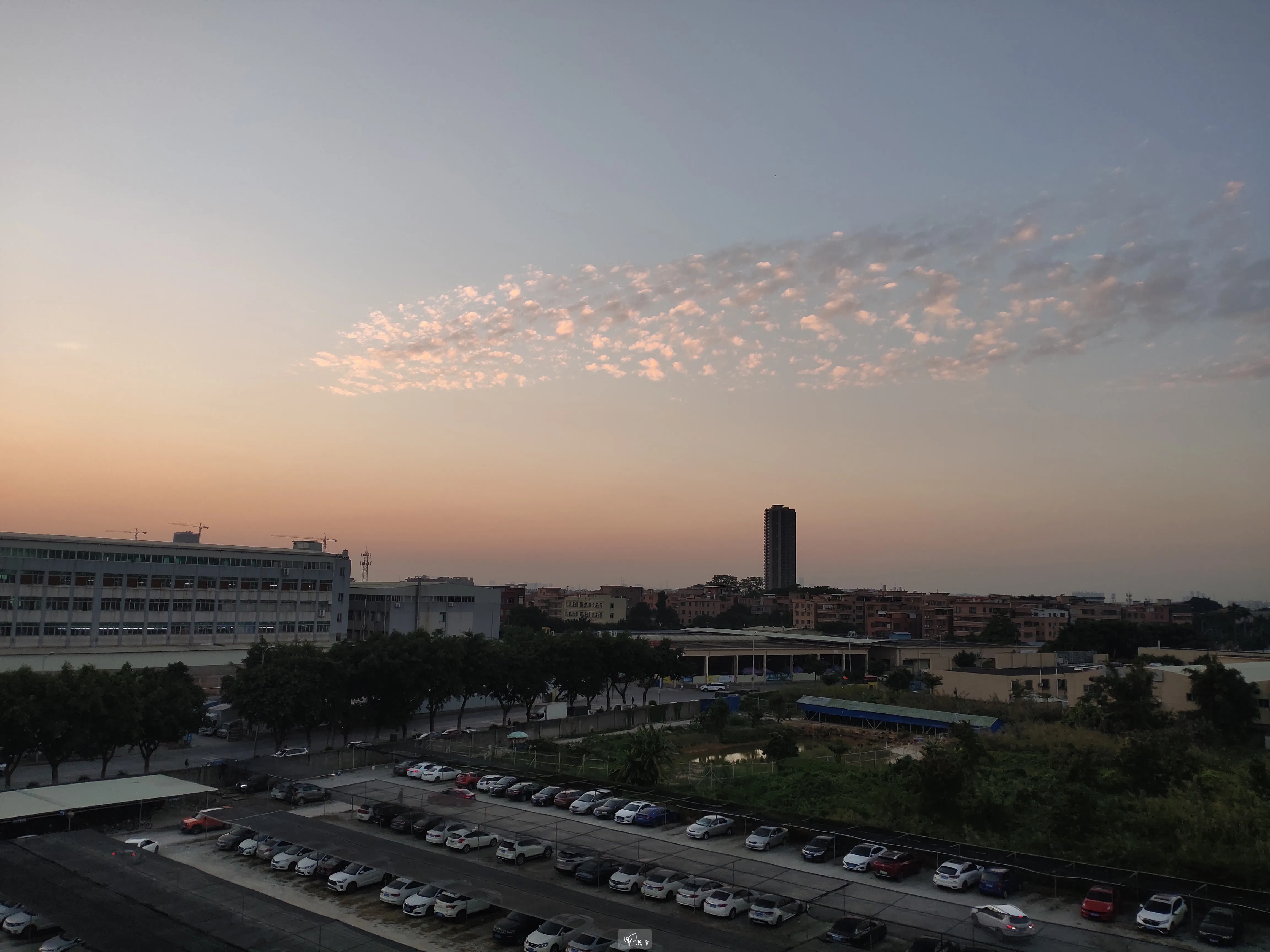 Aperture: 1.8, Shutter: 1/180s, ISO-52