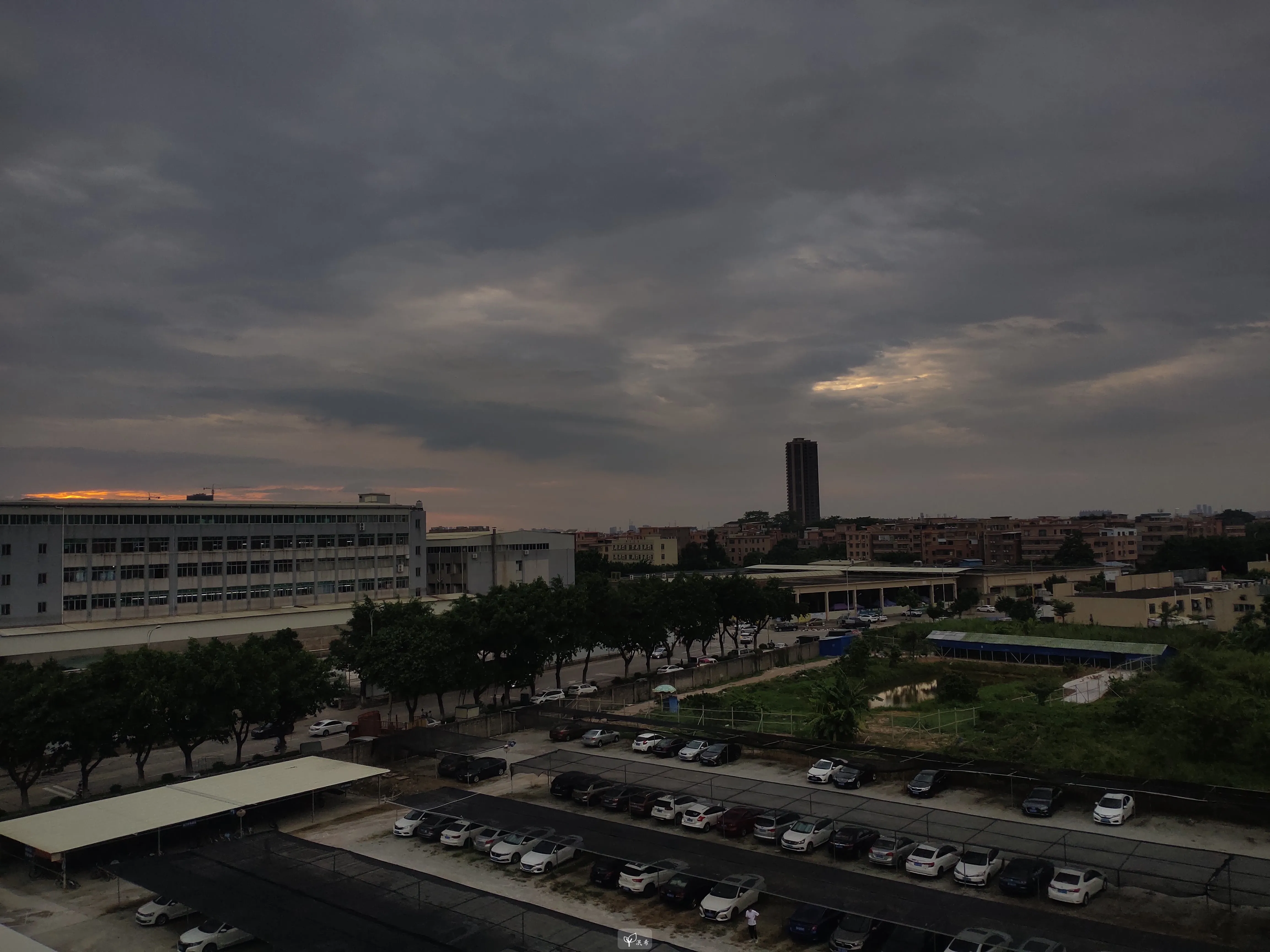 Aperture: 1.8, Shutter: 1/272s, ISO-50